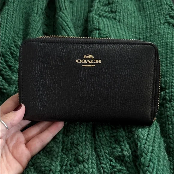 Coach Black Leather Zip Wallet - Picture 1 of 3